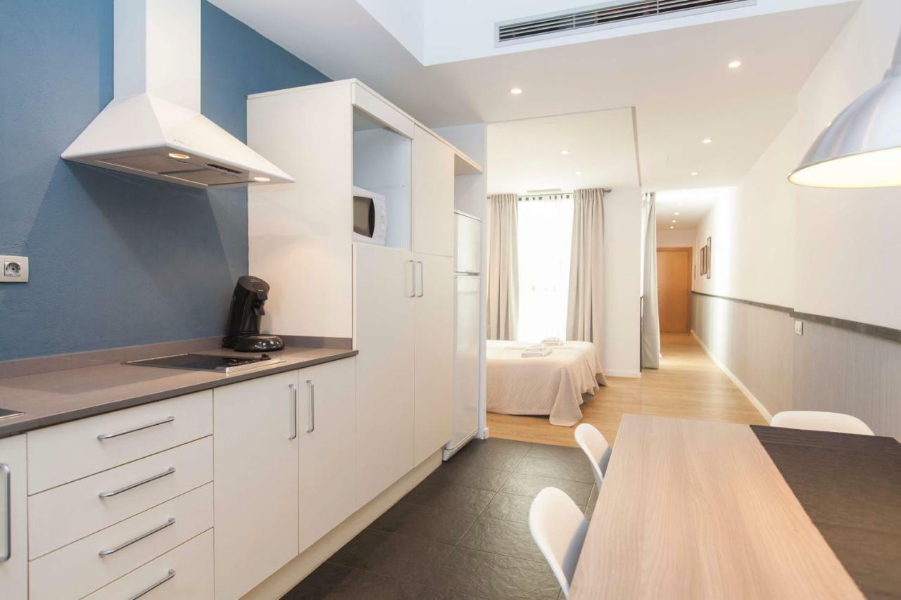 Short Stay Group Liceu Serviced Apartments Barcelona Exterior photo